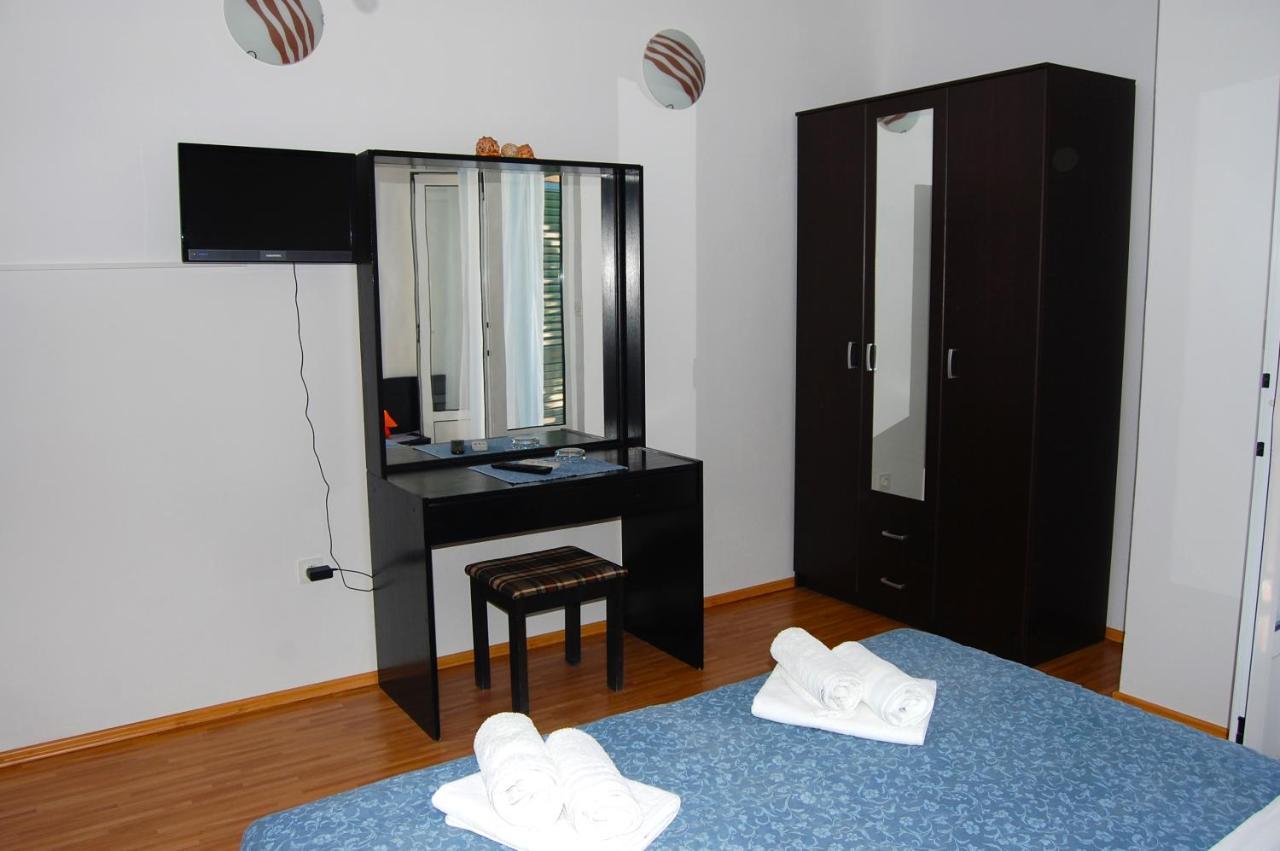 Apartments & Rooms Pierino Bol Zewnętrze zdjęcie