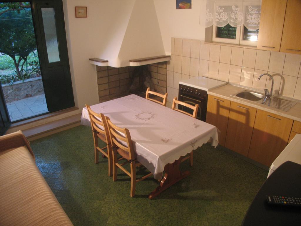 Apartments & Rooms Pierino Bol Zewnętrze zdjęcie